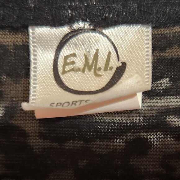 Short Sleeve Graphic Tee Shirt *SHEER* Willow Valley - Picture 6 of 11